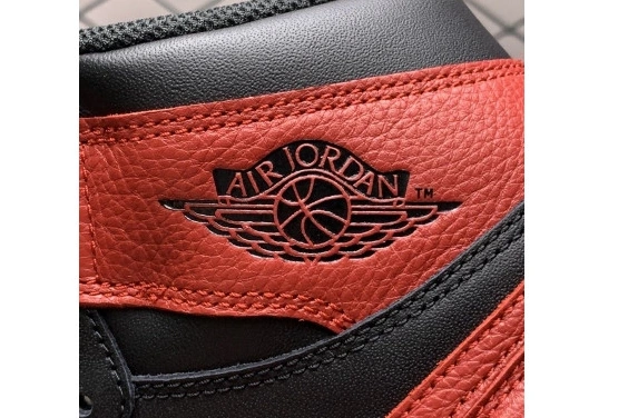 HV6674-067 Bred Retro 1 OG  HV6674-067 High  '85 (2025) Jordan 0708